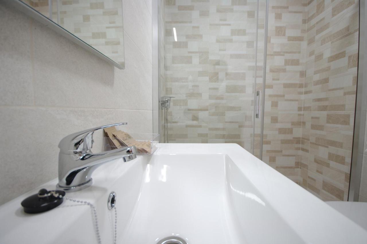 135 Livingtarifa Luna Appartement *